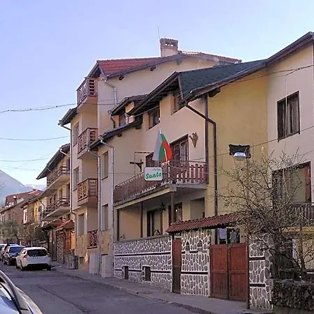 Family Santo Szálloda 3*